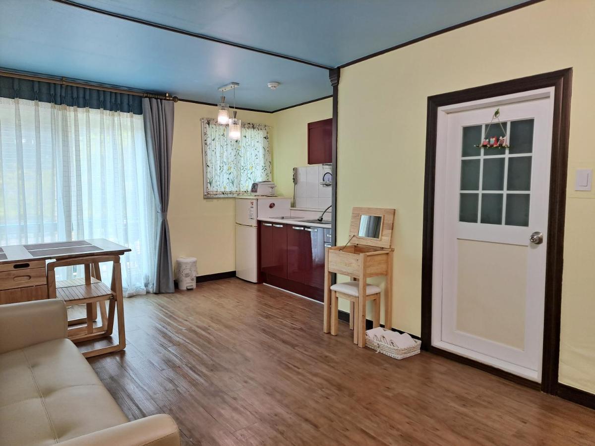 Charm Pension Gapyeong Exterior foto