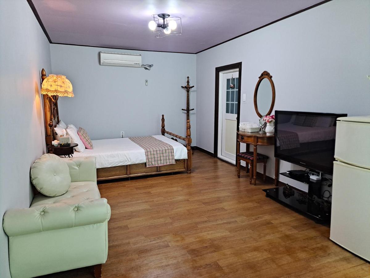 Charm Pension Gapyeong Exterior foto