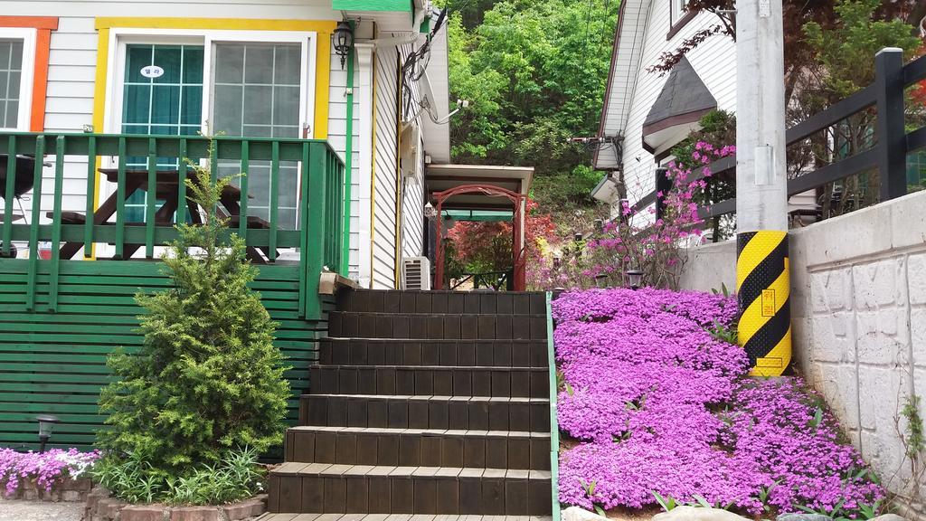 Charm Pension Gapyeong Exterior foto